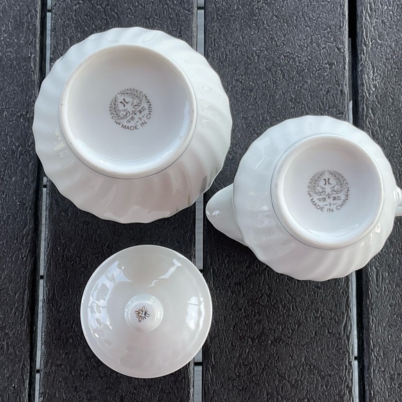 Chinese Phoenix “H” Brand Creamer & Sugar Bowl w/Lid Good Condition - Picture 3 of 9